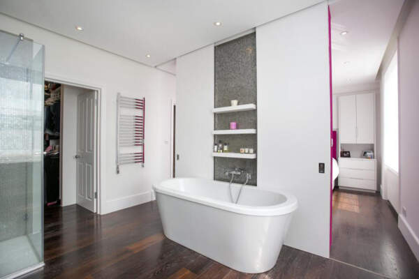 St Stephens Gardens ensuite