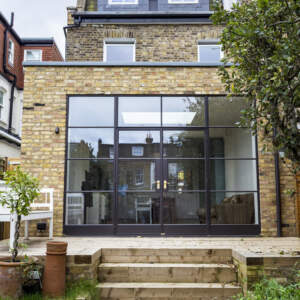 Glazed wall to rear extension