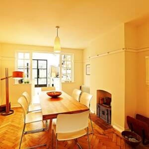 Gorgeous dining room