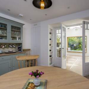 dining room to kitchen