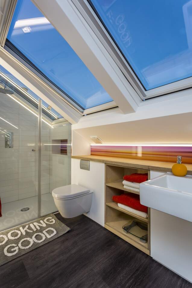 Picture of small loft shower room skylights - Architecture:wk
