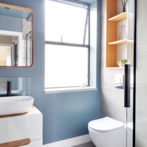 bathroom in 2 Bedroom flat, Hampton